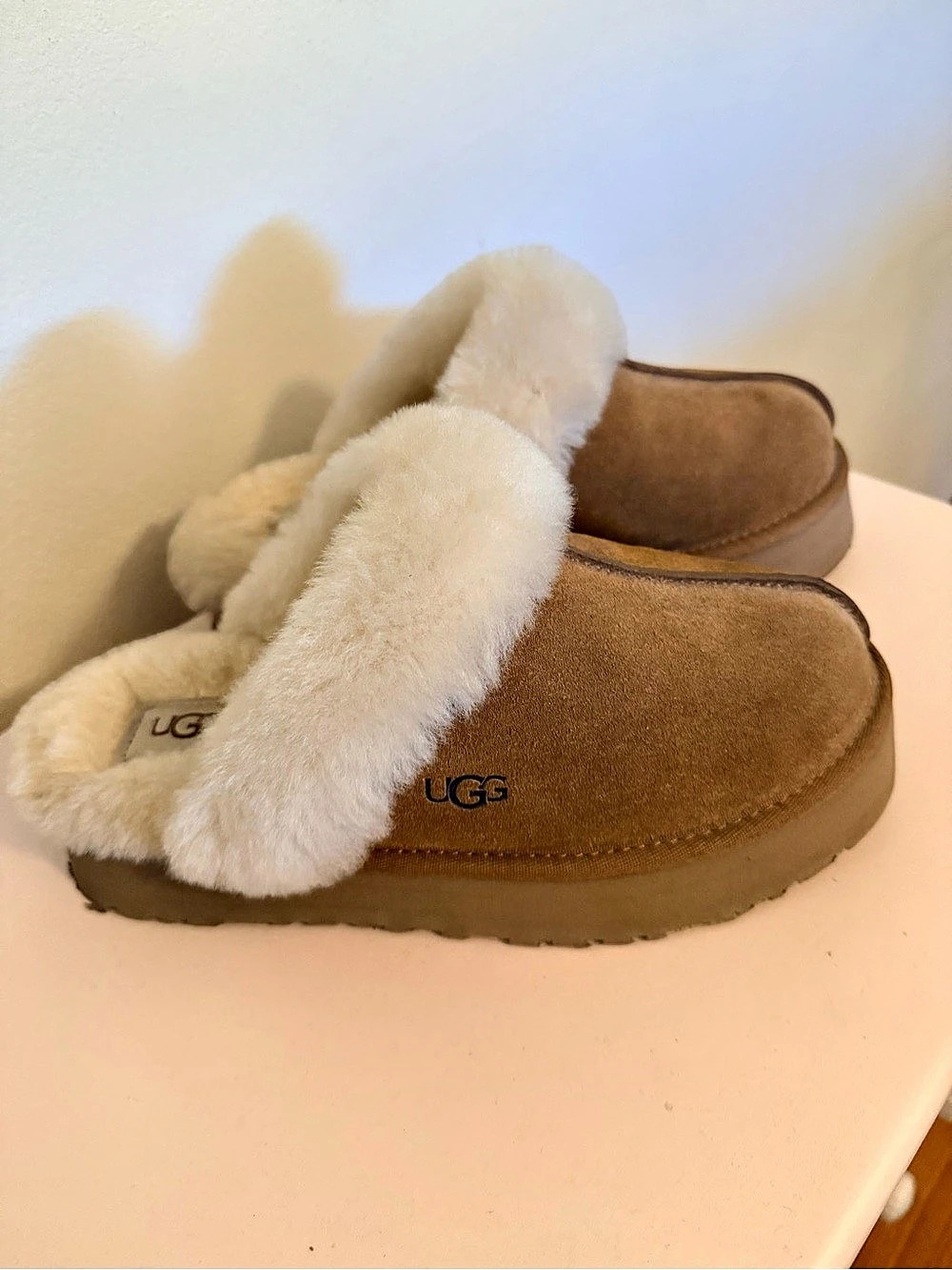 UGG Tazz Slipper Shearling Trim Brown & White